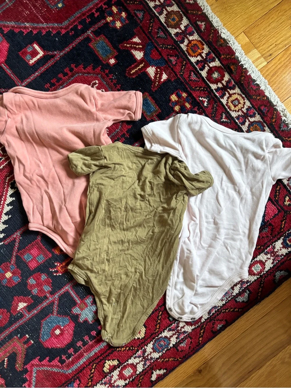 Kate Quinn bodysuit trio in earth tones, 6-12M size